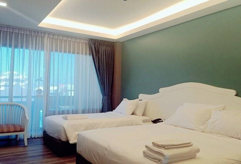 חדר דלוקס, Chiangmai Gate