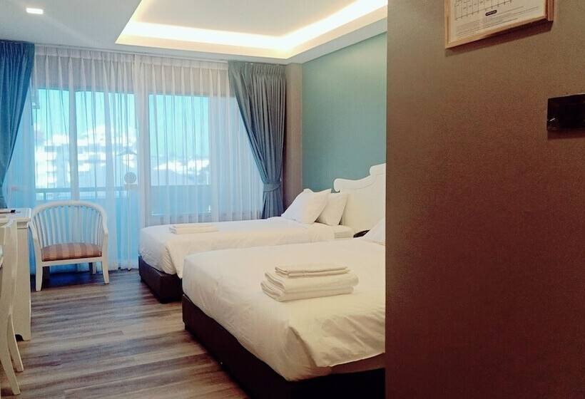 חדר דלוקס, Chiangmai Gate