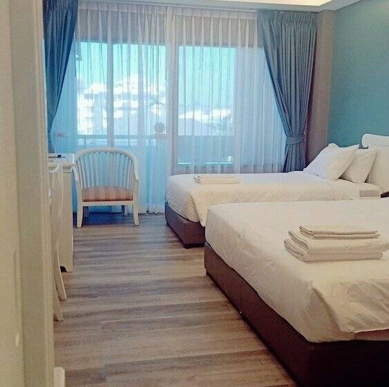 חדר דלוקס, Chiangmai Gate