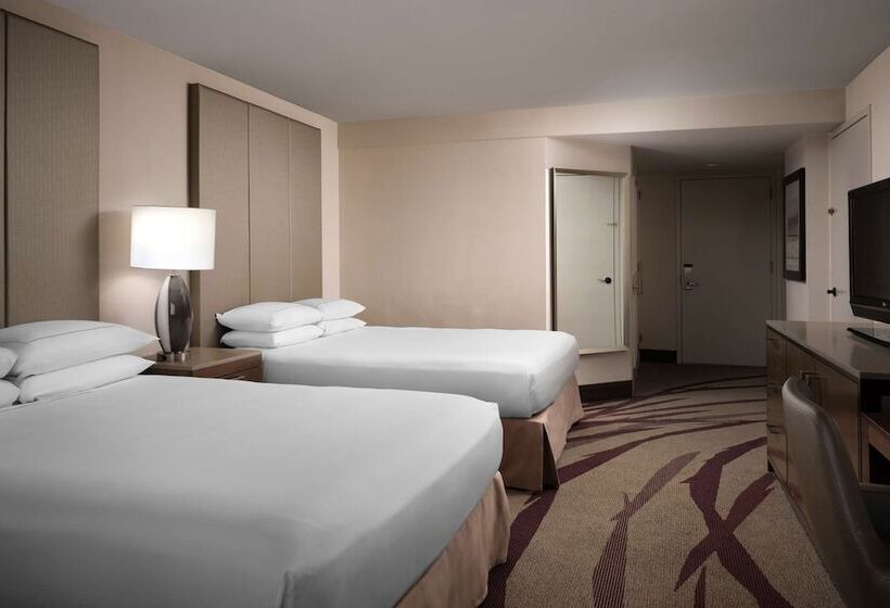 Номер Стандарт 2 Двуспальные Кровати, Hilton Long Beach