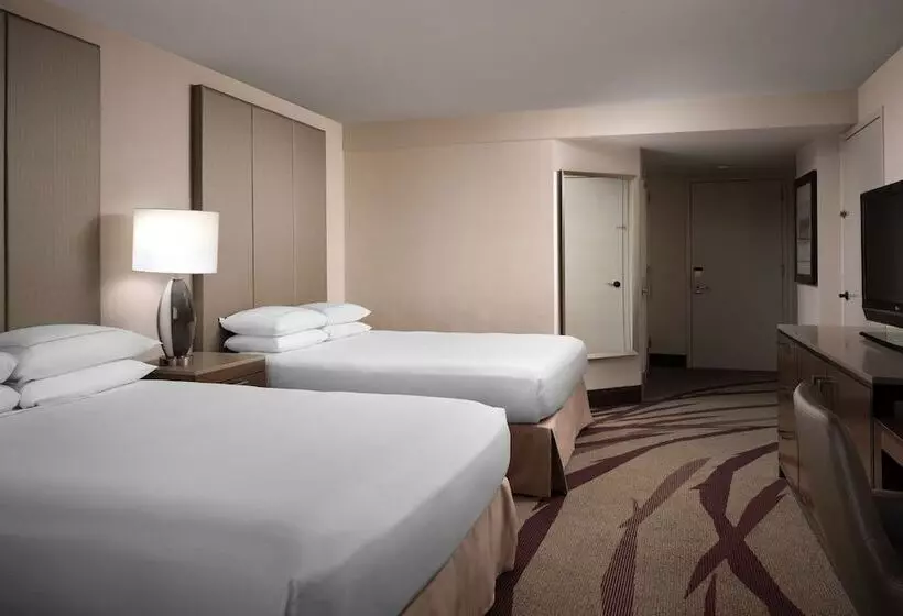 اتاق استاندارد با 2 تخت دوبل, Hilton Long Beach