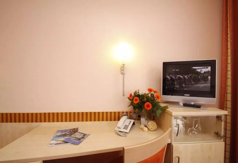 Standard Single Room, Kaiserhof Wesel
