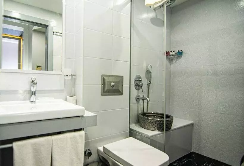 اتاق استاندارد سه نفره, Lapis Inn Hotel & Spa