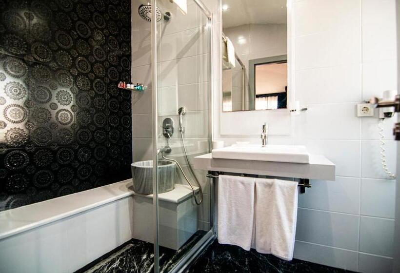 اتاق لوکس, Lapis Inn Hotel & Spa