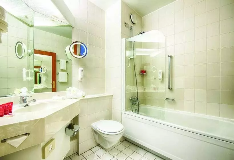 コンフォートルーム, Leonardo Hotel Aachen