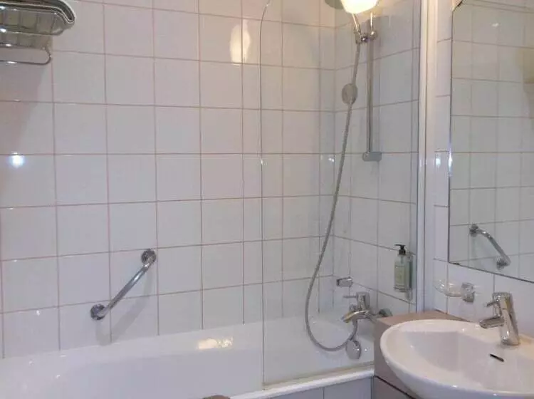 اتاق کلاسیک, Logis Hôtel Beauséjour Colmar