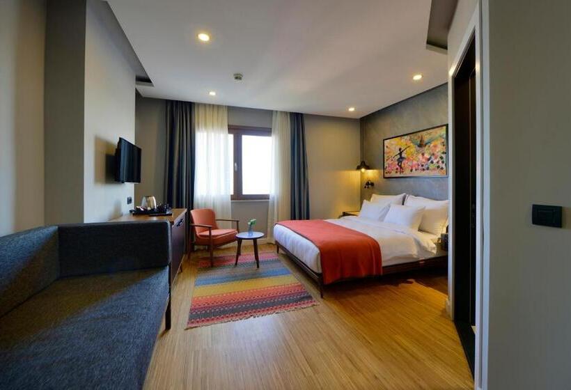 オーシャンビューのスーペリアトリプルルーム, Poem