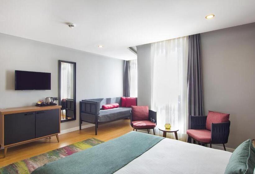 オーシャンビューのスーペリアトリプルルーム, Poem