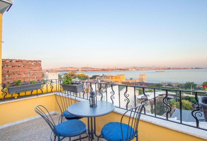 オーシャンビュースタンダードルームバルコニー付き, Poem