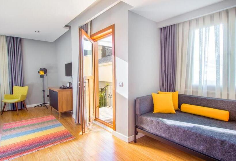 ファミリールーム, Poem