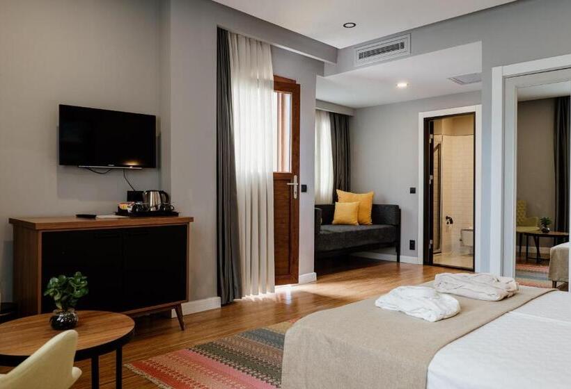 ファミリールーム, Poem