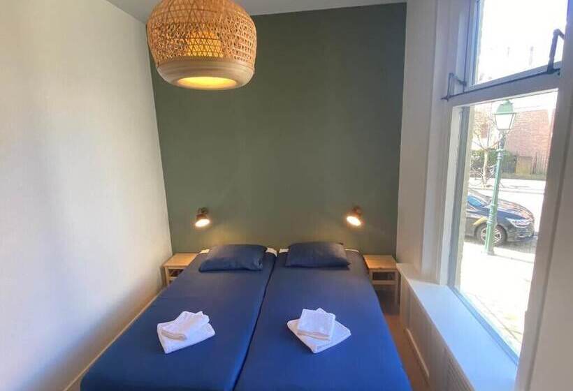 غرفة قياسية, T Sonnehuys