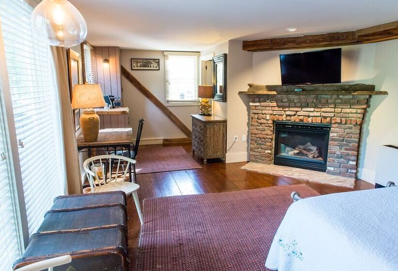 디럭스 룸, Three Chimneys Inn