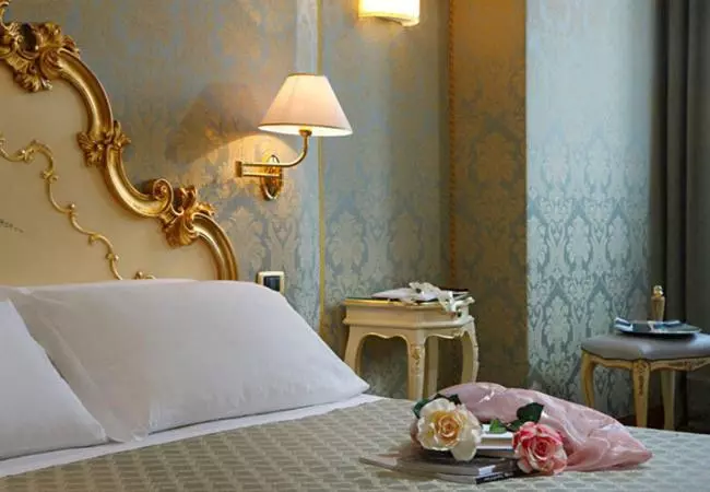 اتاق استاندارد سه نفره, Torino
