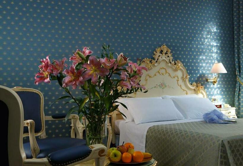 اتاق استاندارد سه نفره, Torino