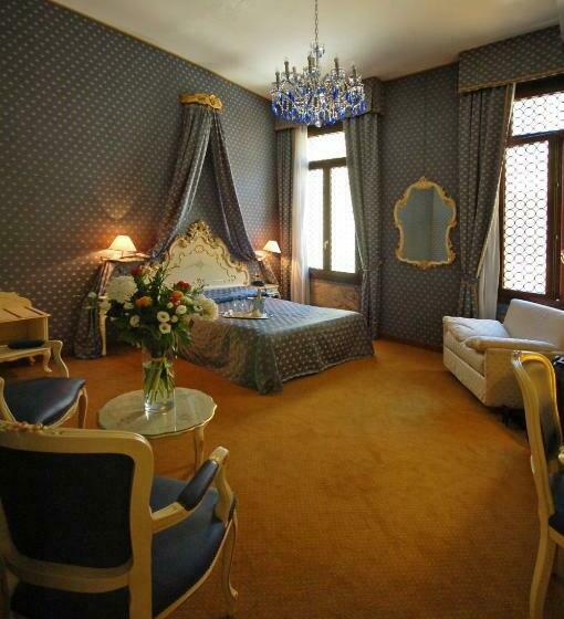 اتاق استاندارد چهار تخته, Torino