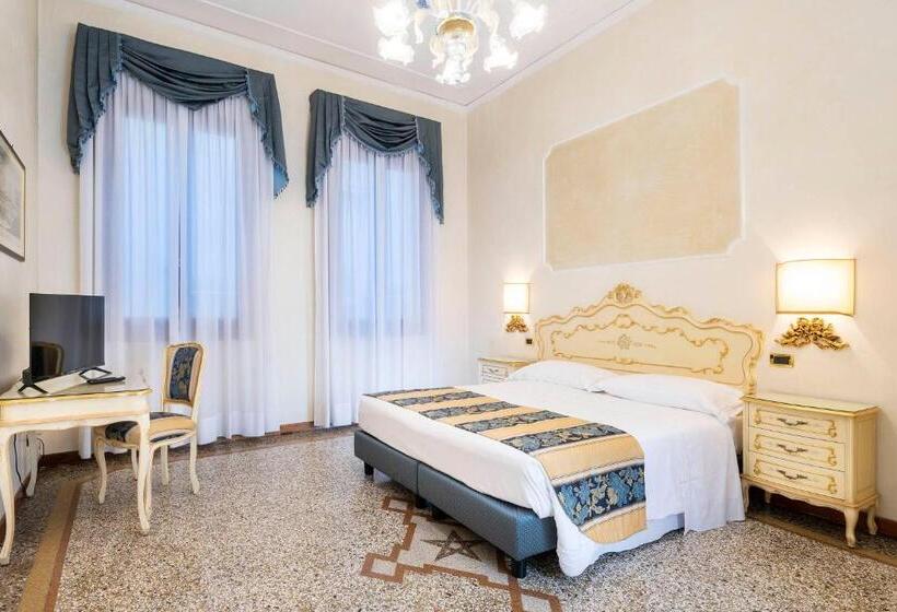 اتاق استاندارد, Torino