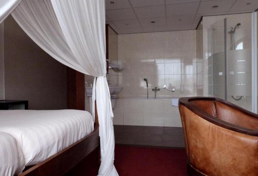 סוויטת ג'וניור, Wienerhof