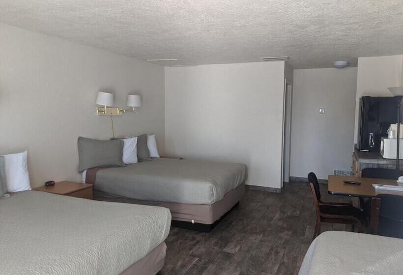 غرفة عائلية, Little Daisy Motel