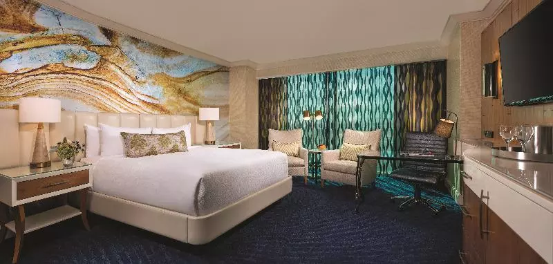اتاق استاندارد با تخت بزرگ, Mandalay Bay Resort And Casino