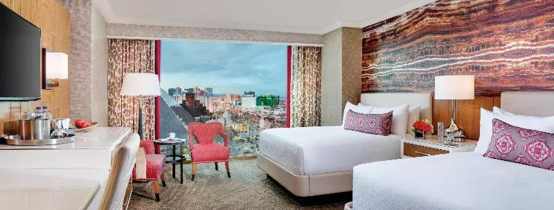 اتاق استاندارد با چشم‌انداز, Mandalay Bay Resort And Casino