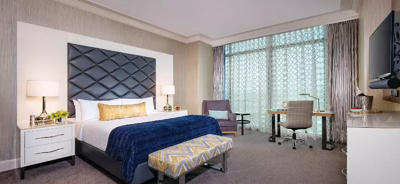 سوییت, Mandalay Bay Resort And Casino