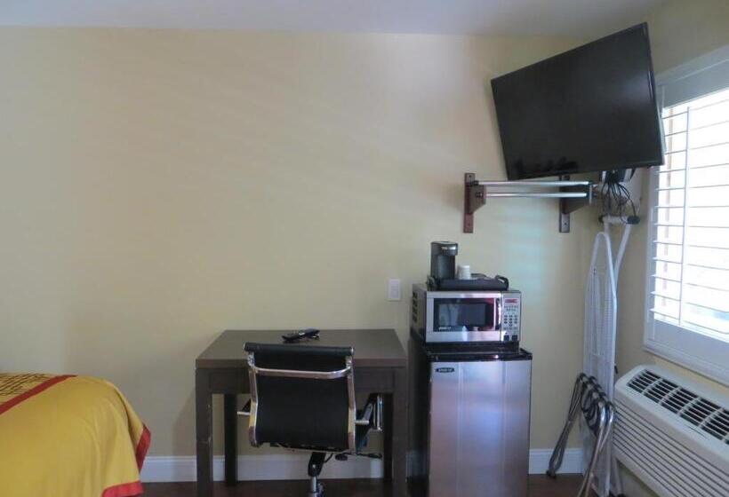 غرفة قياسية سرير كينج, Muir Woods Lodge