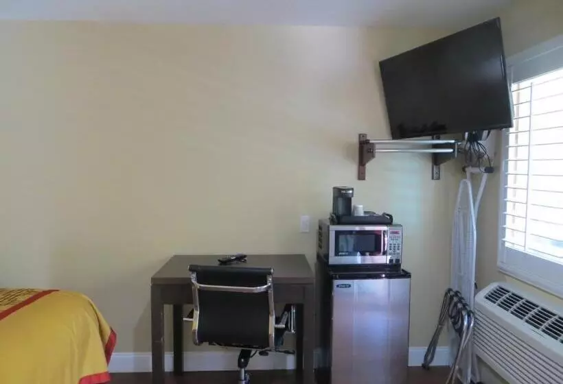 اتاق استاندارد با تخت بزرگ, Muir Woods Lodge