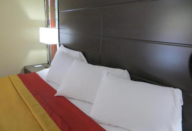 غرفة قياسية سرير كينج, Muir Woods Lodge