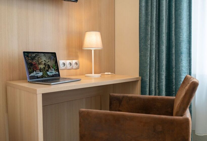 Номер Стандарт Индивидуальный, Np Hotel Königshof