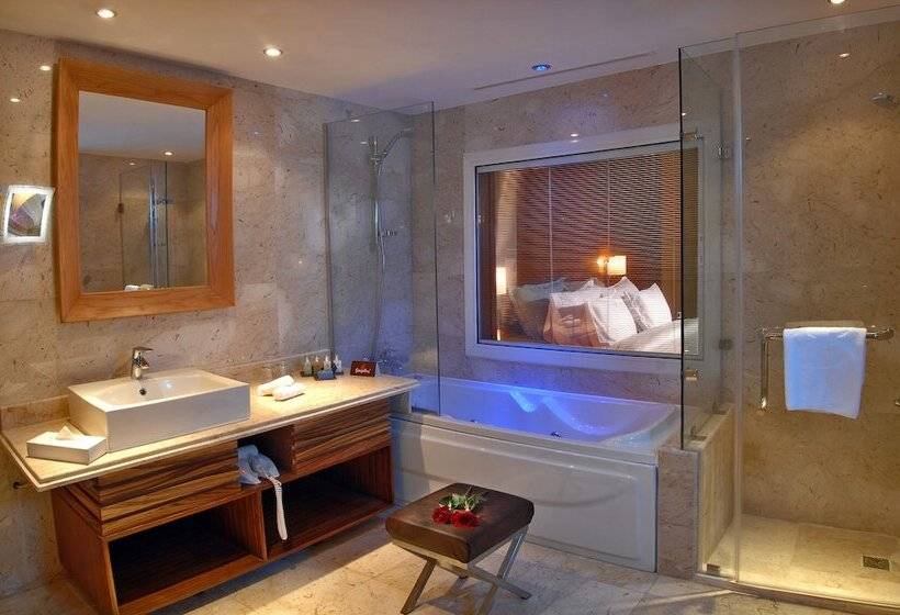 Suite, Coral Sea Imperial Coral Sea Sensatori