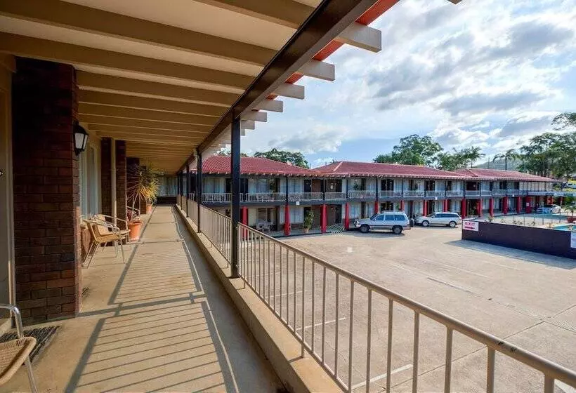 デラックスルーム, Zebra Motel