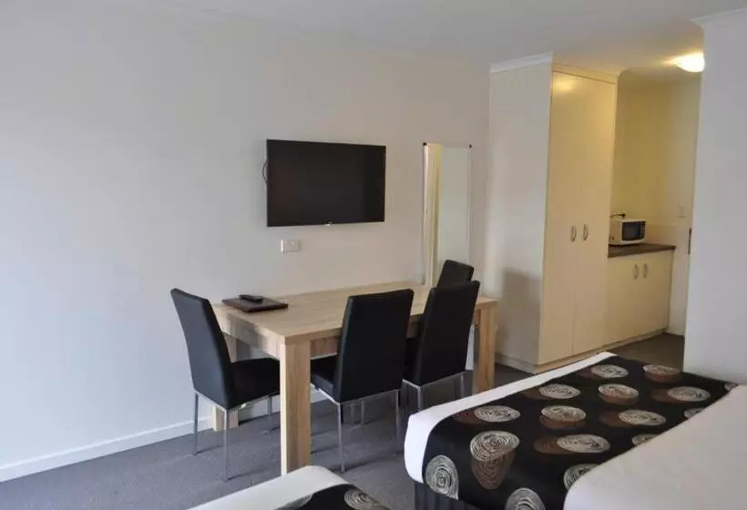 ファミリールーム, Albury Burvale Motor Inn
