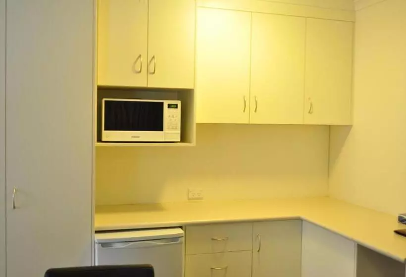 デラックスファミリールーム, Albury Burvale Motor Inn