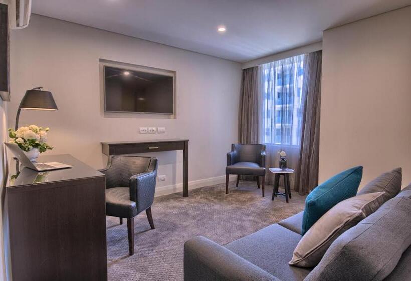 带大床的套房, Canberra Rex