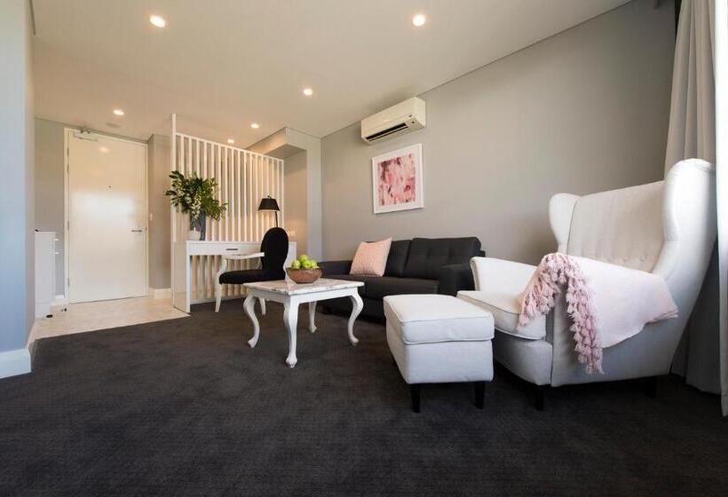 套房, Canberra Rex