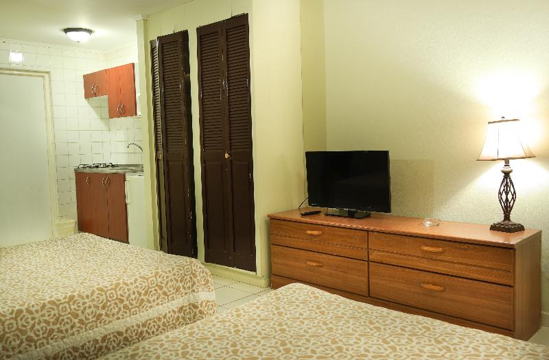 اتاق استاندارد, Coconut Inn