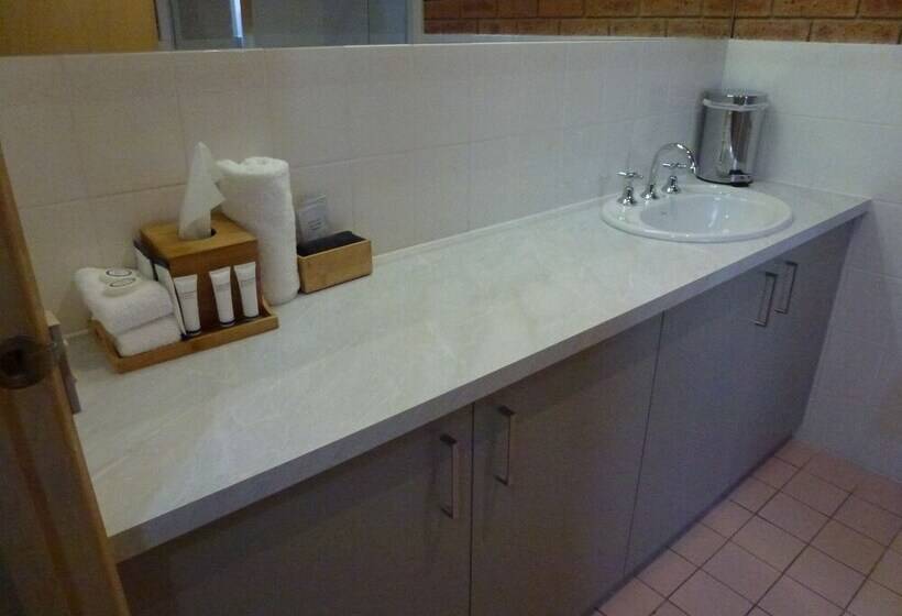 스탠다드 룸, Colonial Motor Inn Bairnsdale Golden Chain Property
