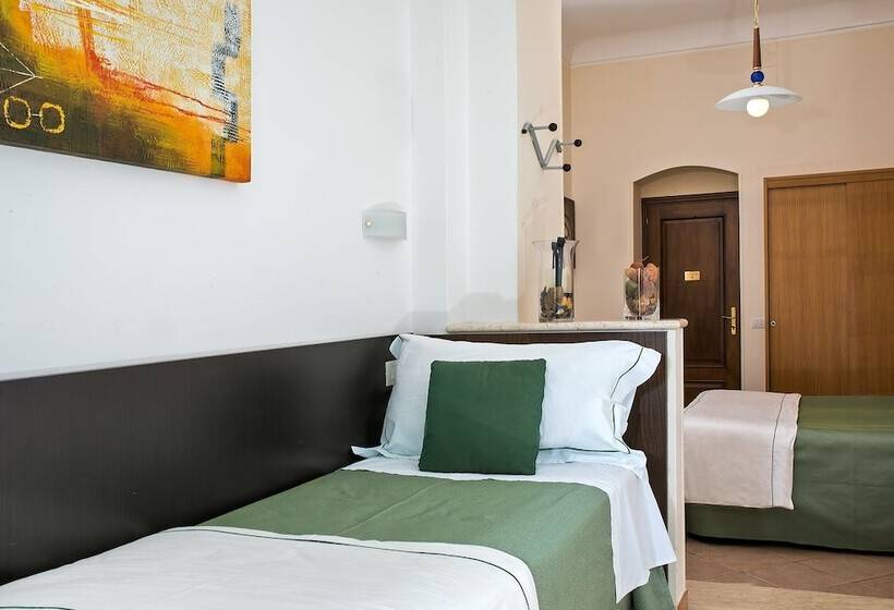 Номер Стандарт Трехместный, La Pensione Svizzera