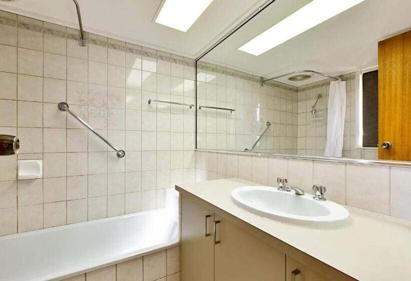 Люкс 2 Спальни, Statesman Motor Inn