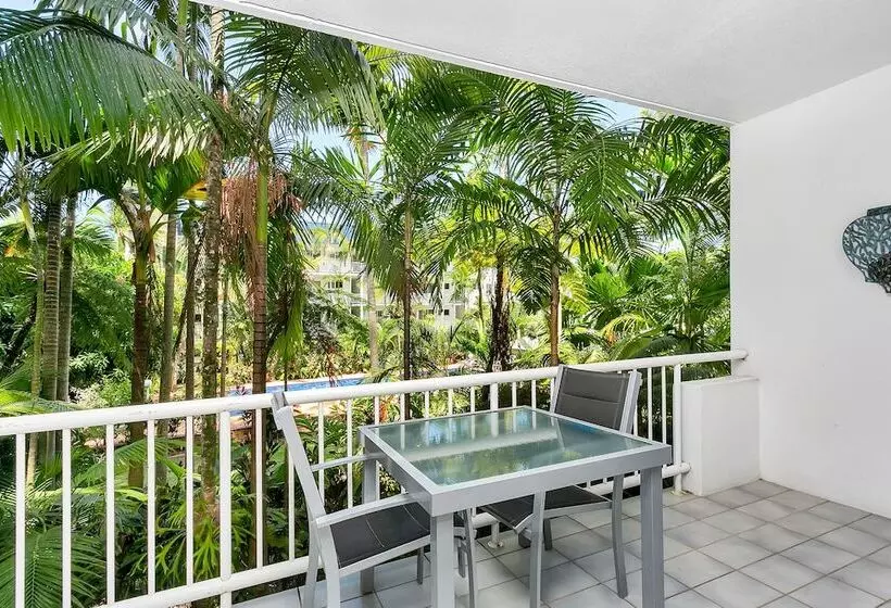 庭の見える１ベッドルームアパートメント, Agincourt Beachfront Apartments