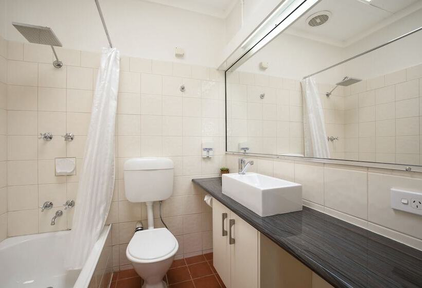 スタンダードルーム, Hamilton Lakeside Motel