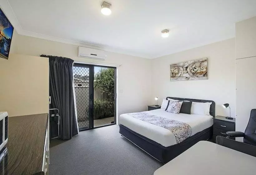 اتاق استاندارد, Hamilton Lakeside Motel