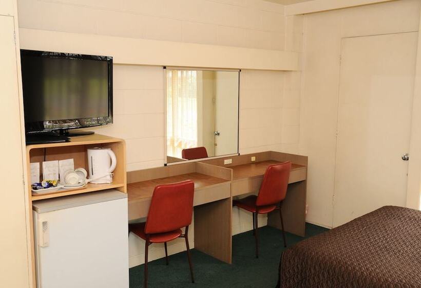 스탠다드 룸, Peninsula Motor Inn