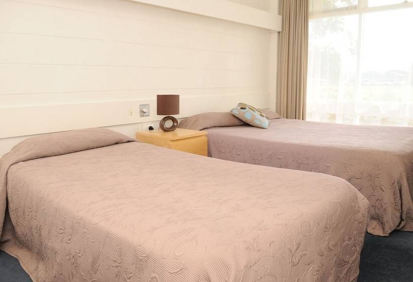 스탠다드 룸, Peninsula Motor Inn