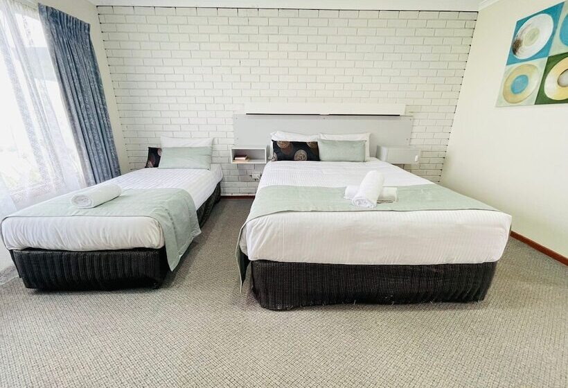 Номер Стандарт, Warragul Views Motor Inn