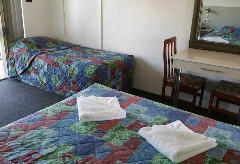 Basic-huone, Le George Motel
