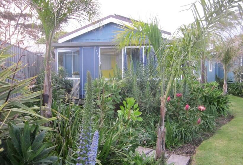 كابينة, Lakes Entrance Waterfront Cottages With King Beds