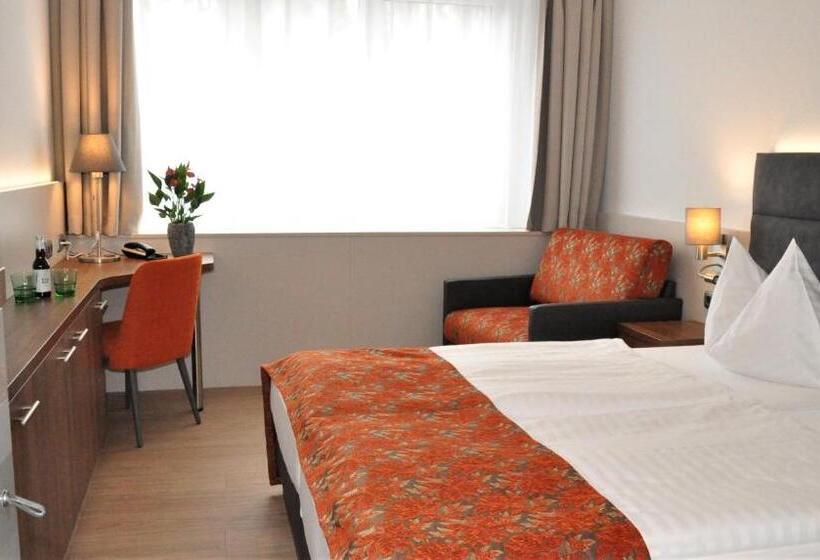 غرفة قياسية فردية, Stadtoase Kolping