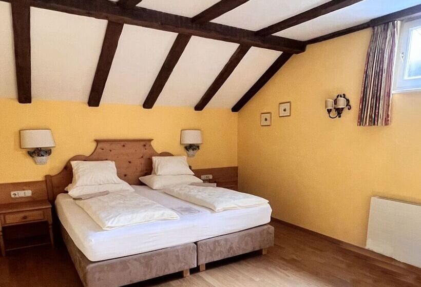 اتاق پرمیوم, Tiefenbrunner